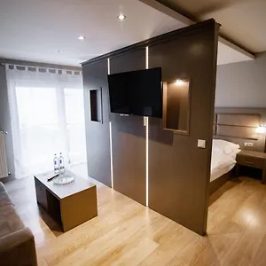 Homestay Main Appartments Frankfurt Airport, Kelsterbach